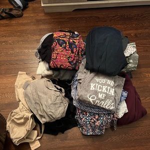 Bag of maternity clothes